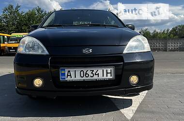 Седан Suzuki Liana 2003 в Вишневом