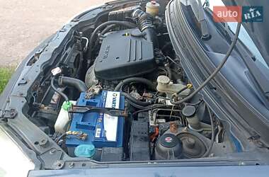 Седан Suzuki Liana 2005 в 