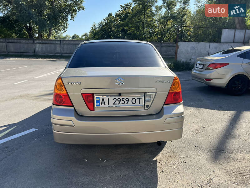 Седан Suzuki Liana 2005 в Киеве