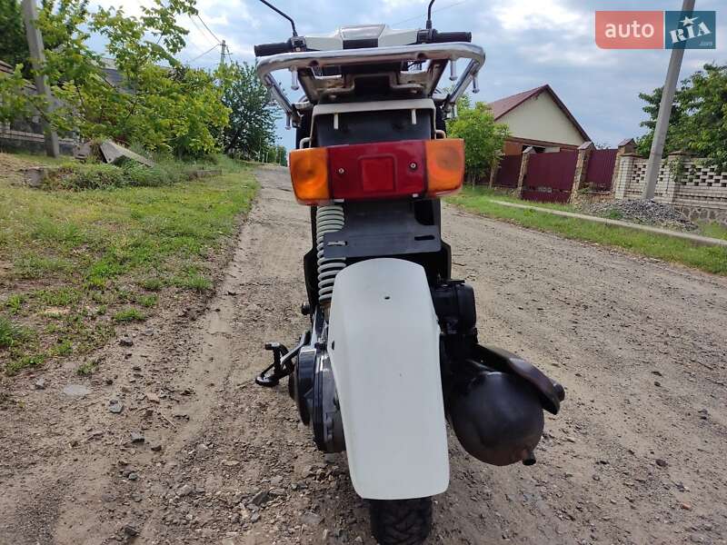 Грузовые мотороллеры, мотоциклы, скутеры, мопеды Suzuki Mollet 2007 в Гайвороне фото 5 Грузовые мотороллеры, мотоциклы, скутеры, мопеды Suzuki Mollet 2007 в Гайвороне