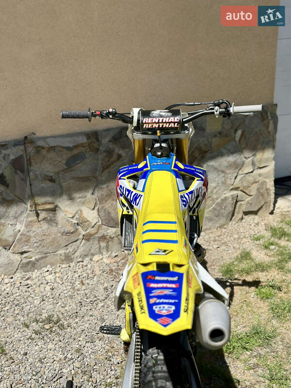 Мотоцикл Кросс Suzuki RM-Z 450 2023 в Ужгороді фото 17 Мотоцикл Кросс Suzuki RM-Z 450 2023 в Ужгороді