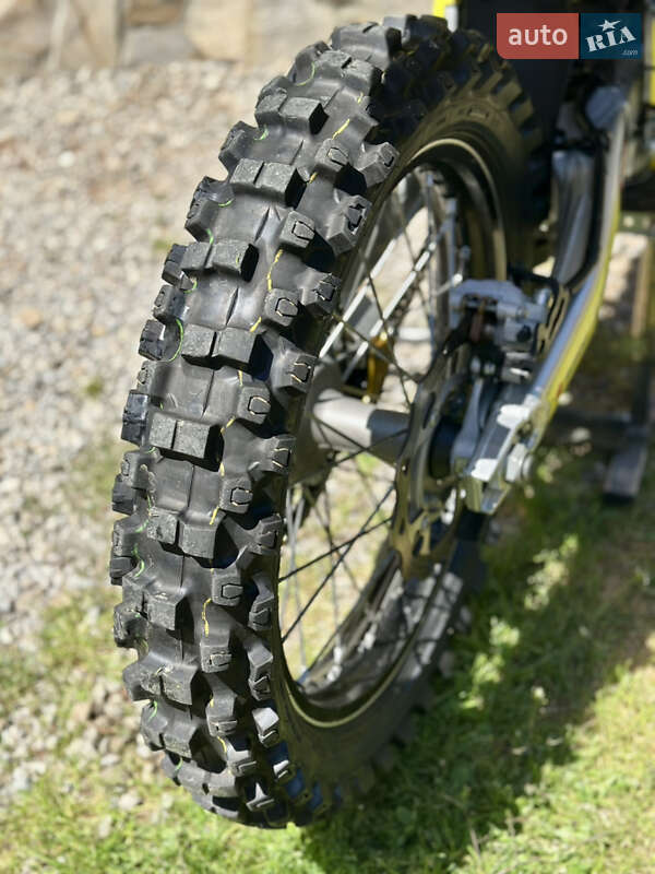 Мотоцикл Кросс Suzuki RM-Z 450 2023 в Ужгороді фото 18 Мотоцикл Кросс Suzuki RM-Z 450 2023 в Ужгороді