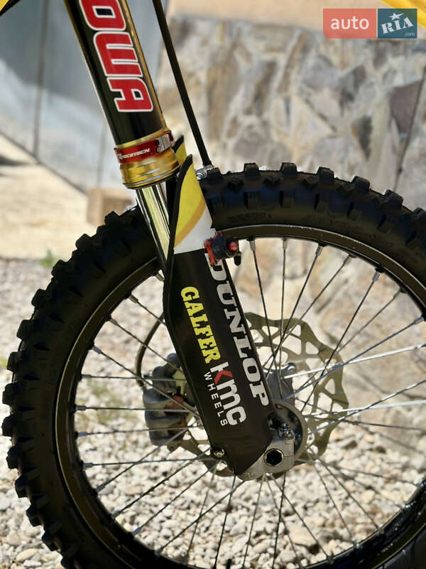 Мотоцикл Кросс Suzuki RM-Z 450 2023 в Ужгороді фото 22 Мотоцикл Кросс Suzuki RM-Z 450 2023 в Ужгороді