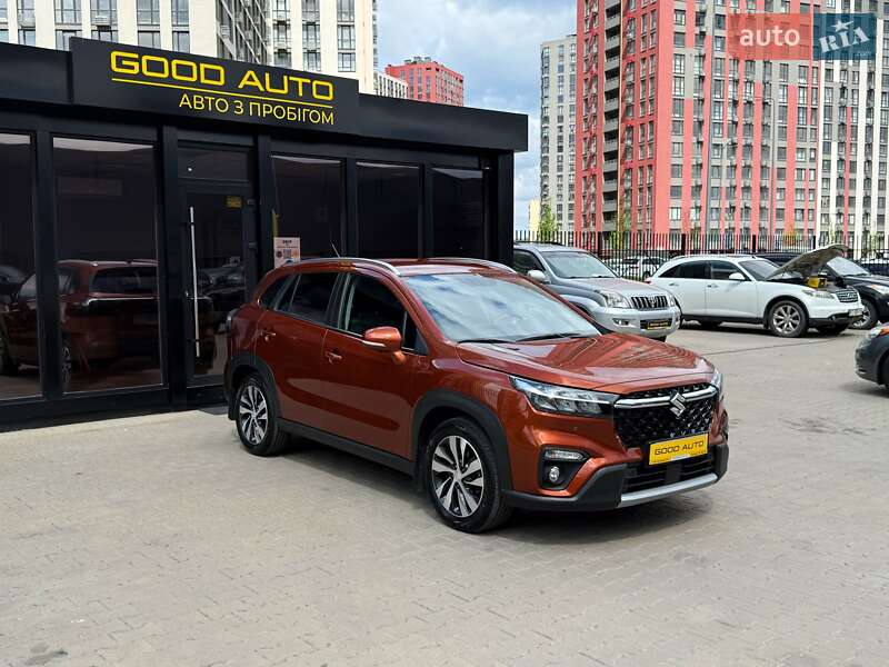 Suzuki S-Cross 2023
