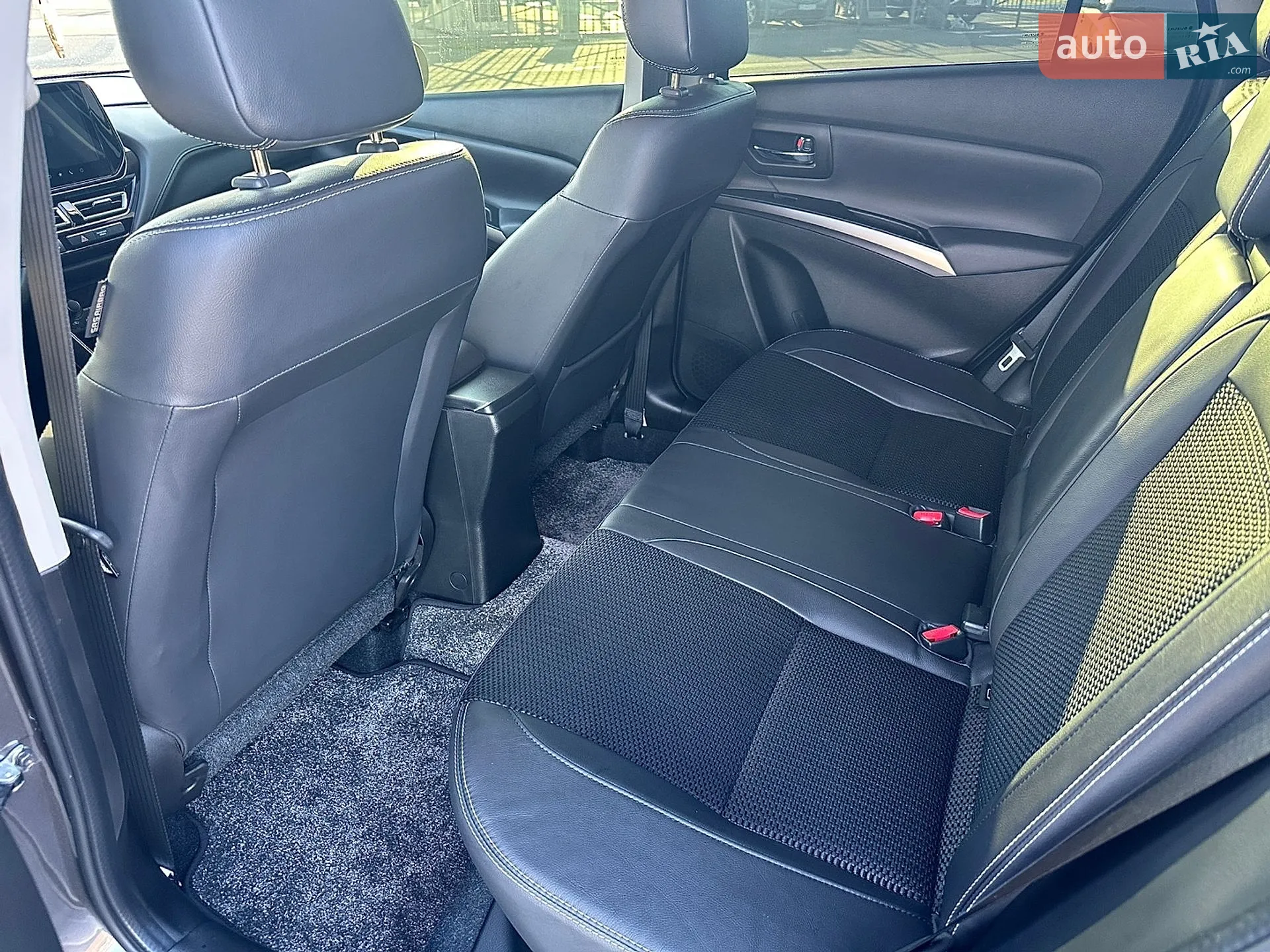 2023 Suzuki SX4 - мініатюра 13