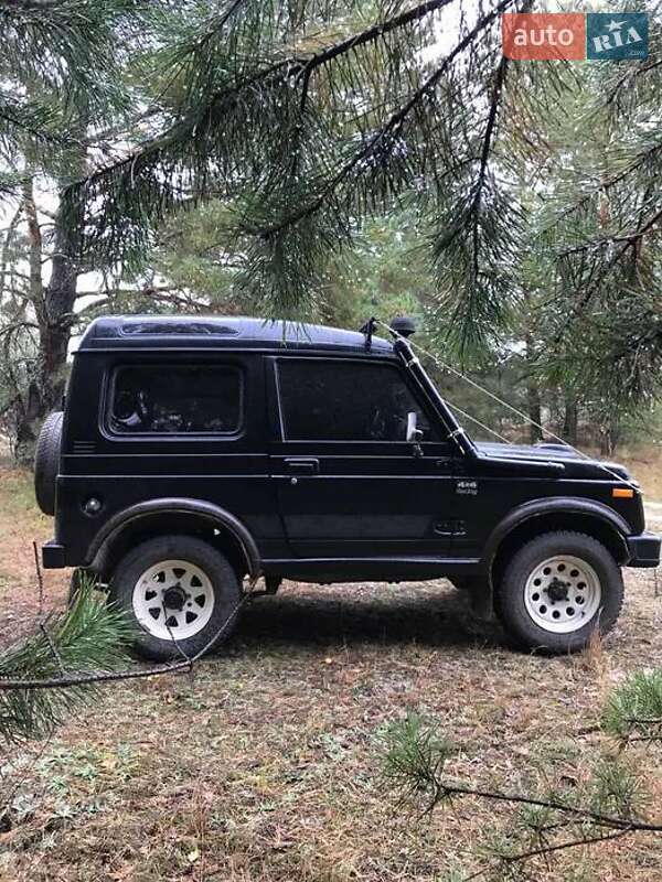 Внедорожник / Кроссовер Suzuki Samurai 1984 в Коростене