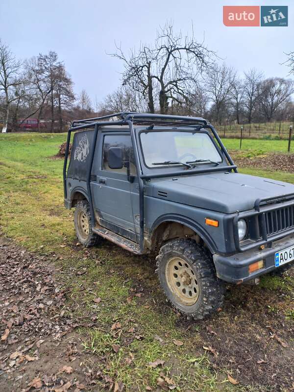 Внедорожник / Кроссовер Suzuki Samurai 1985 в Сваляве фото 2 Внедорожник / Кроссовер Suzuki Samurai 1985 в Сваляве