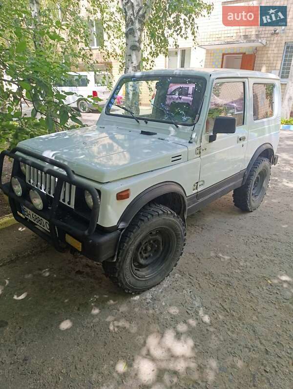 Внедорожник / Кроссовер Suzuki Samurai 1987 в Одессе
