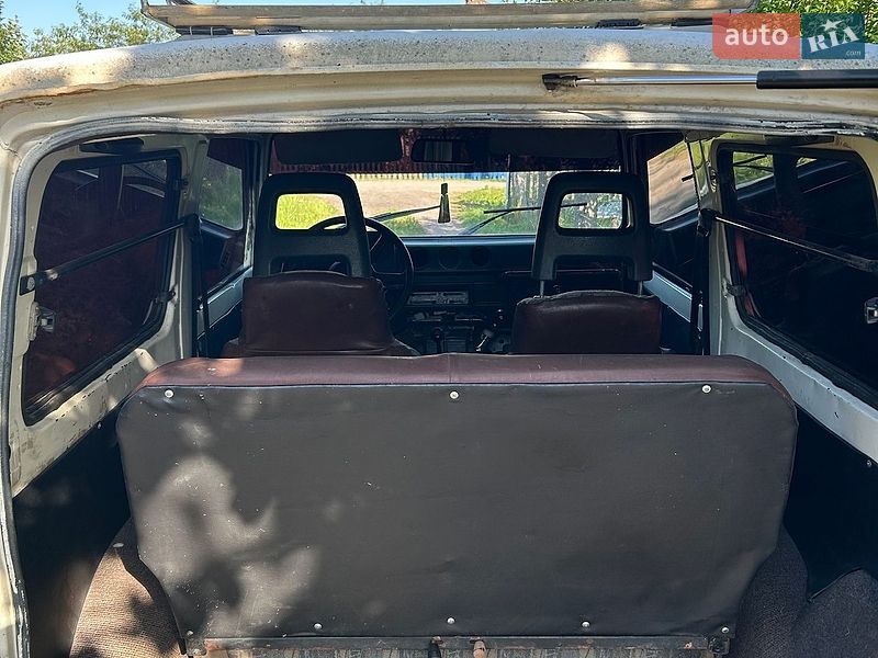 Внедорожник / Кроссовер Suzuki Samurai 1993 в Малине