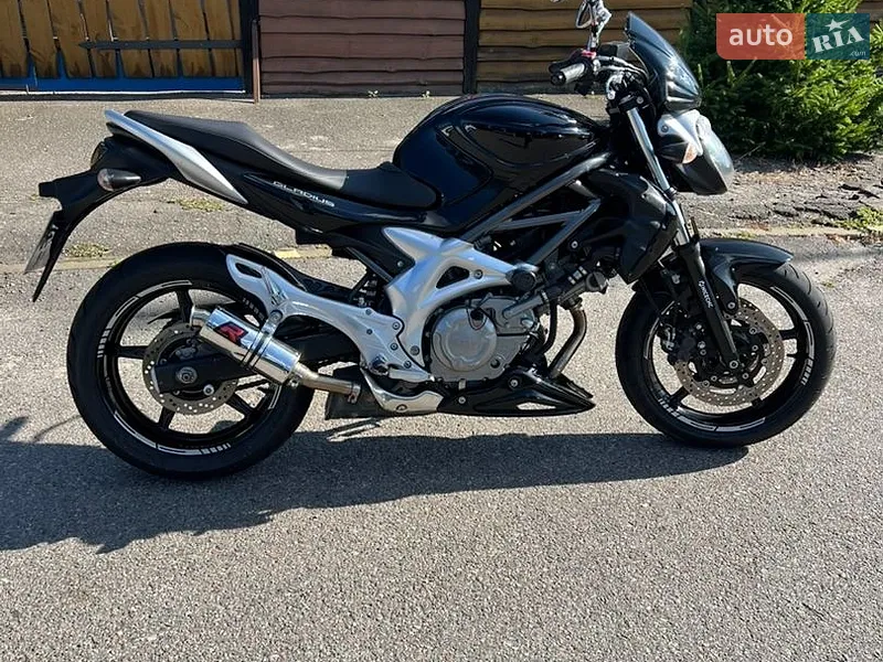 Suzuki SFV 650 2009