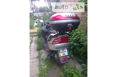 Макси-скутер Suzuki Skywave 250 2002 в Виннице