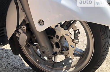 Макси-скутер Suzuki Skywave 250 2005 в 