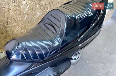 Максі-скутер Suzuki Skywave 250 2008 в 