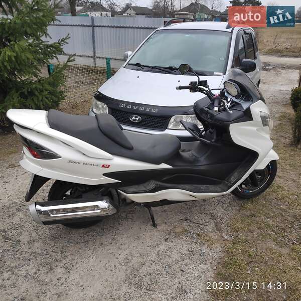Максі-скутер Suzuki Skywave 250 2008 в Баришівка
