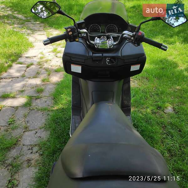 Макси-скутер Suzuki Skywave 250 2008 в Барышевке