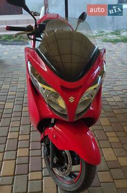 Макси-скутер Suzuki Skywave 250 2007 в 