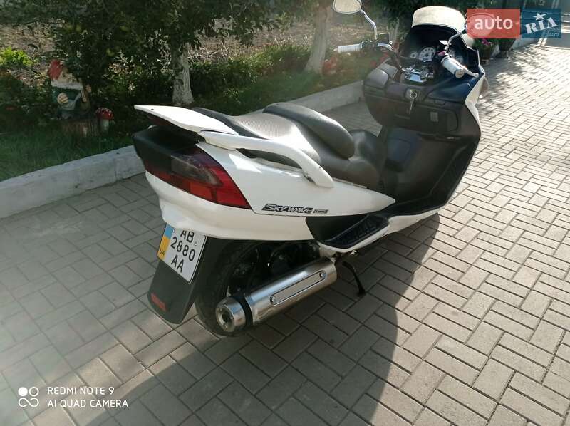 Макси-скутер Suzuki Skywave 250 2007 в Гайсине