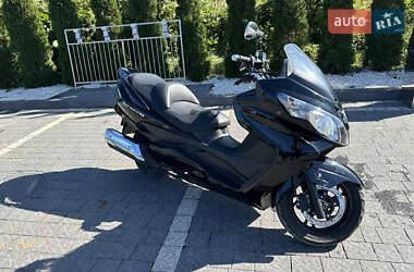 Макси-скутер Suzuki Skywave 250 2011 в 