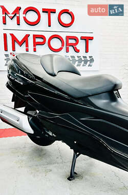 Макси-скутер Suzuki Skywave 250 2007 в 
