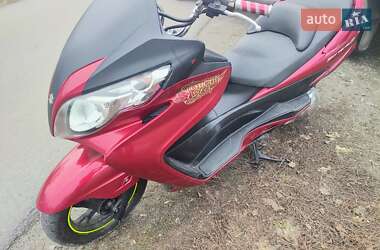 Макси-скутер Suzuki Skywave 250 2009 в 