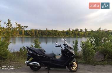 Скутер Suzuki Skywave 250 2011 в 