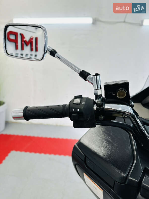 Макси-скутер Suzuki Skywave 250 2007 в Одессе