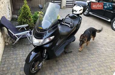 Макси-скутер Suzuki Skywave 250 2007 в 
