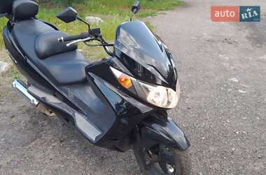 Макси-скутер Suzuki Skywave 250 2006 в 