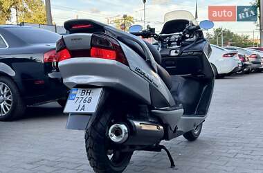 Макси-скутер Suzuki Skywave 250 2007 в 
