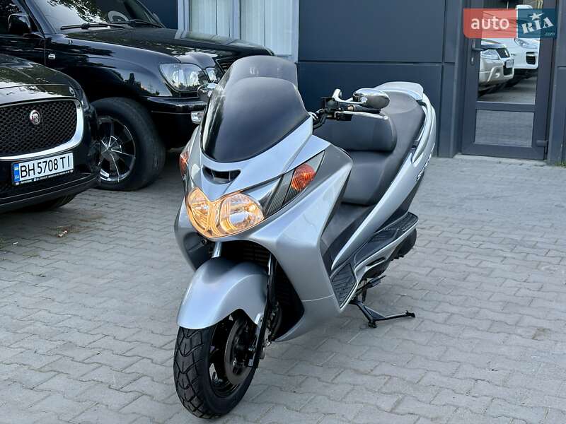 Макси-скутер Suzuki Skywave 250 2007 в Одессе