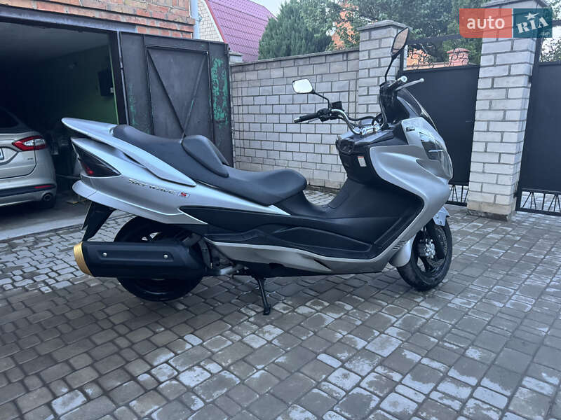 Максі-скутер Suzuki Skywave 250 2007 в Бердичеві