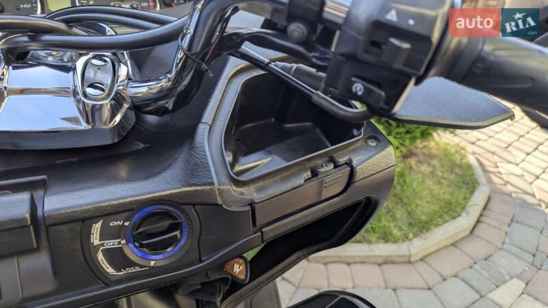 Макси-скутер Suzuki Skywave 250 2008 в Черновцах