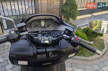 Макси-скутер Suzuki Skywave 250 2008 в 