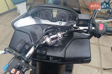 Макси-скутер Suzuki Skywave 250 2007 в 