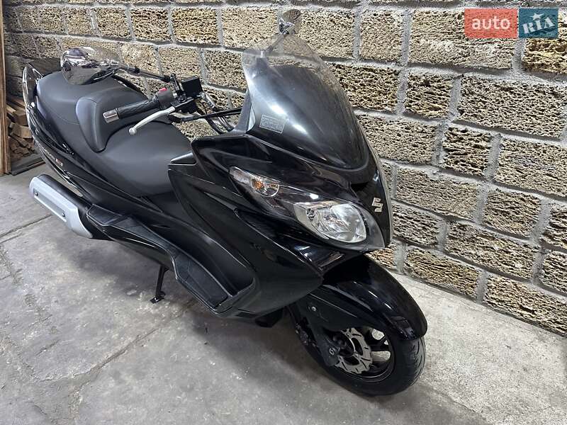 Максі-скутер Suzuki Skywave 250 2011 в Одесі фото 11 Максі-скутер Suzuki Skywave 250 2011 в Одесі