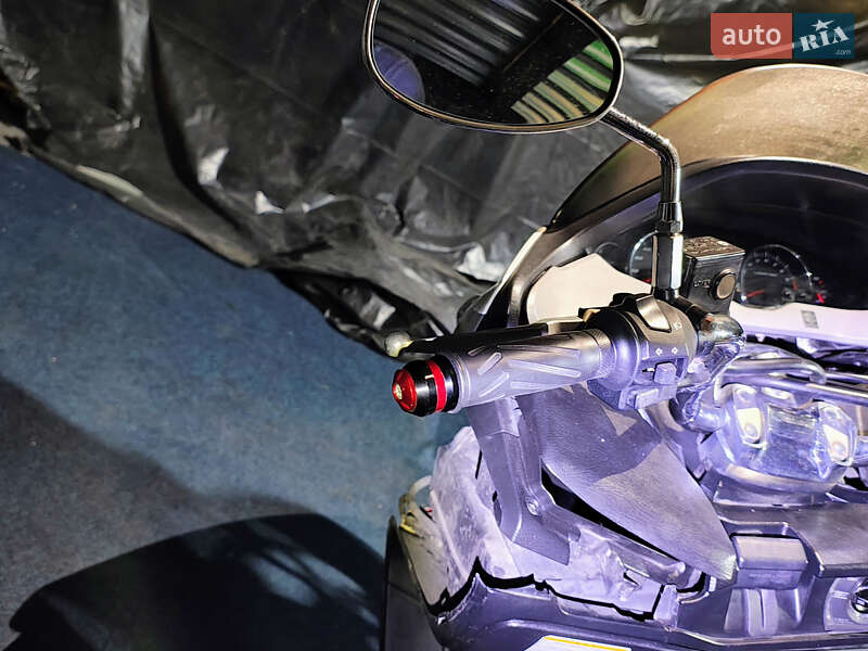 Макси-скутер Suzuki Skywave 250 2010 в Киеве фото 11 Макси-скутер Suzuki Skywave 250 2010 в Киеве