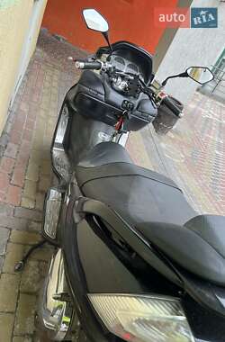 Макси-скутер Suzuki Skywave 250 2007 в 