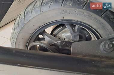 Максі-скутер Suzuki Skywave 250 2008 в 
