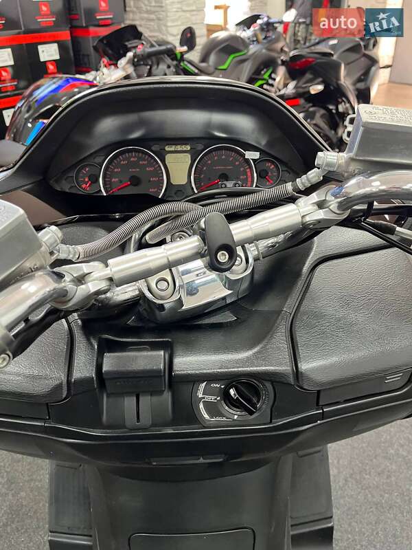 Макси-скутер Suzuki Skywave 250 2011 в Днепре