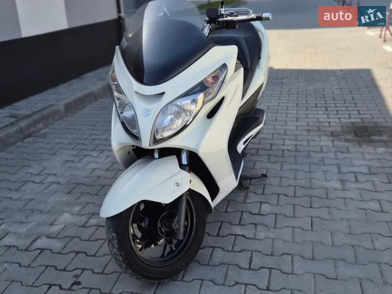 Suzuki Skywave 250 2011