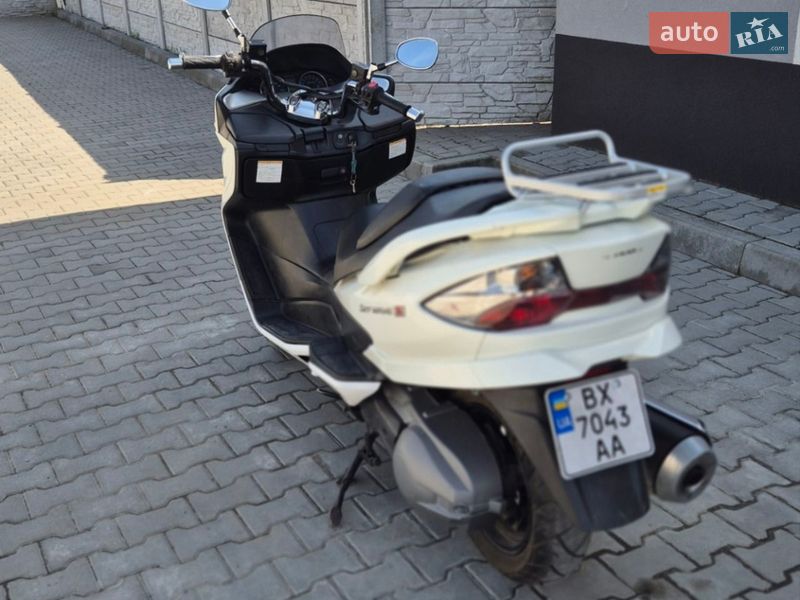 Макси-скутер Suzuki Skywave 250 2011 в Хмельницком фото 2 Макси-скутер Suzuki Skywave 250 2011 в Хмельницком