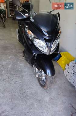 Макси-скутер Suzuki Skywave 400 2008 в Червонограде