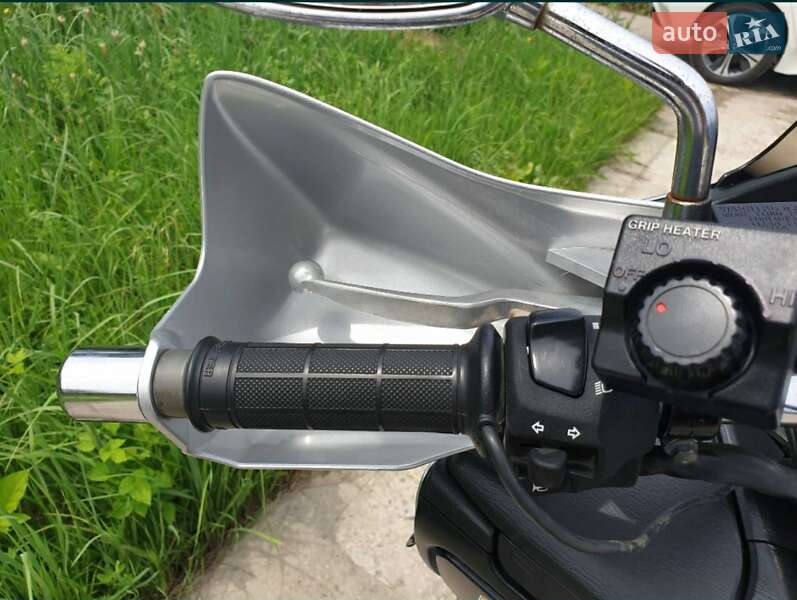 Максі-скутер Suzuki Skywave 400 2008 в Одесі фото 10 Максі-скутер Suzuki Skywave 400 2008 в Одесі