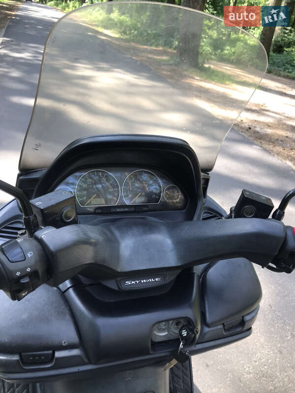 Макси-скутер Suzuki Skywave 400 2003 в Киеве