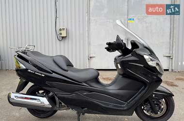 Максі-скутер Suzuki Skywave 400 2015 в Дніпрі