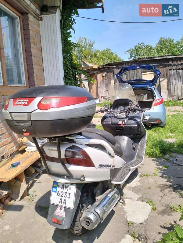 Макси-скутер Suzuki Skywave 400 2005 в Житомире