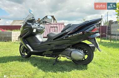 Макси-скутер Suzuki Skywave 400 2007 в 