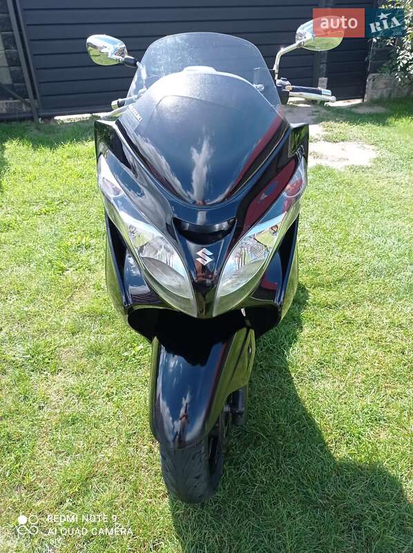 Макси-скутер Suzuki Skywave 400 2007 в Сарнах
