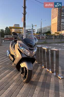 Макси-скутер Suzuki Skywave 400 2015 в Харькове