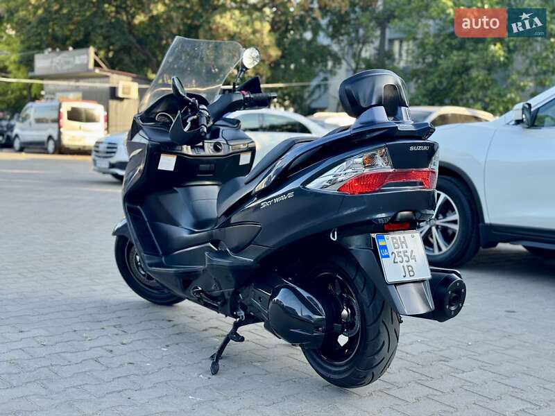 Скутер Suzuki Skywave 400 2012 в Одессе
